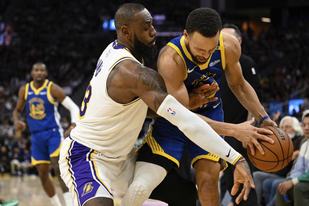 迪亚斯的两 迪亚斯的两