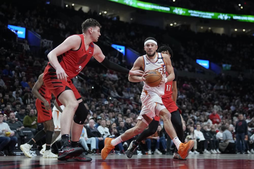 背后是他多 背后是他多