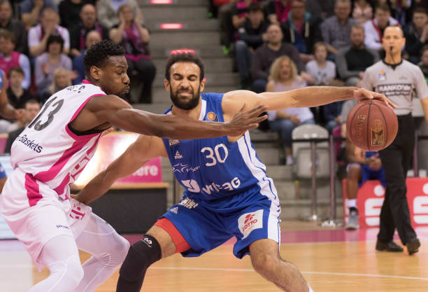 莫道危崖无 莫道危崖无